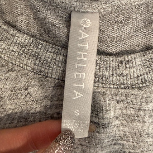 🔥Athleta Women’s Long Sleeve Top Size M EUC🔥 - Picture 4 of 6